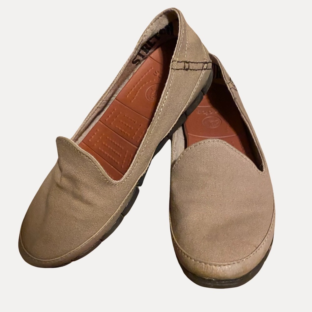 Crocs Stretch Your Sole Skimmer Tan Canvas Slip On Loafer Flats Women's